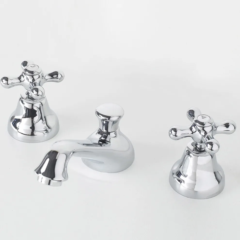 3-Loch-Waschtischarmatur aus Messing mit Ablauf im klassischen Stil - Ercolina