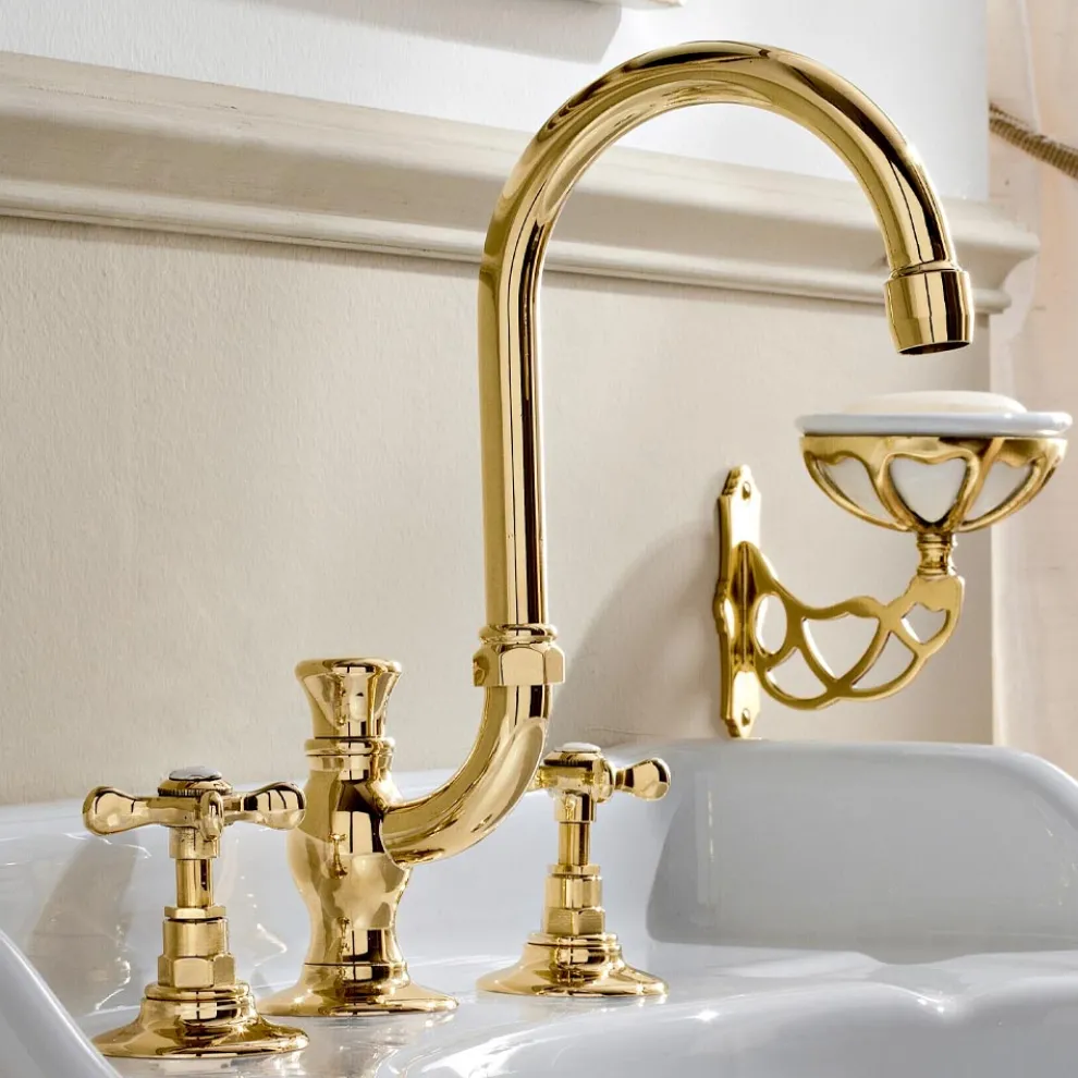 3-Loch-Waschtischbatterie mit hohem Auslauf aus klassischem handgefertigtem Messing - Fioretta