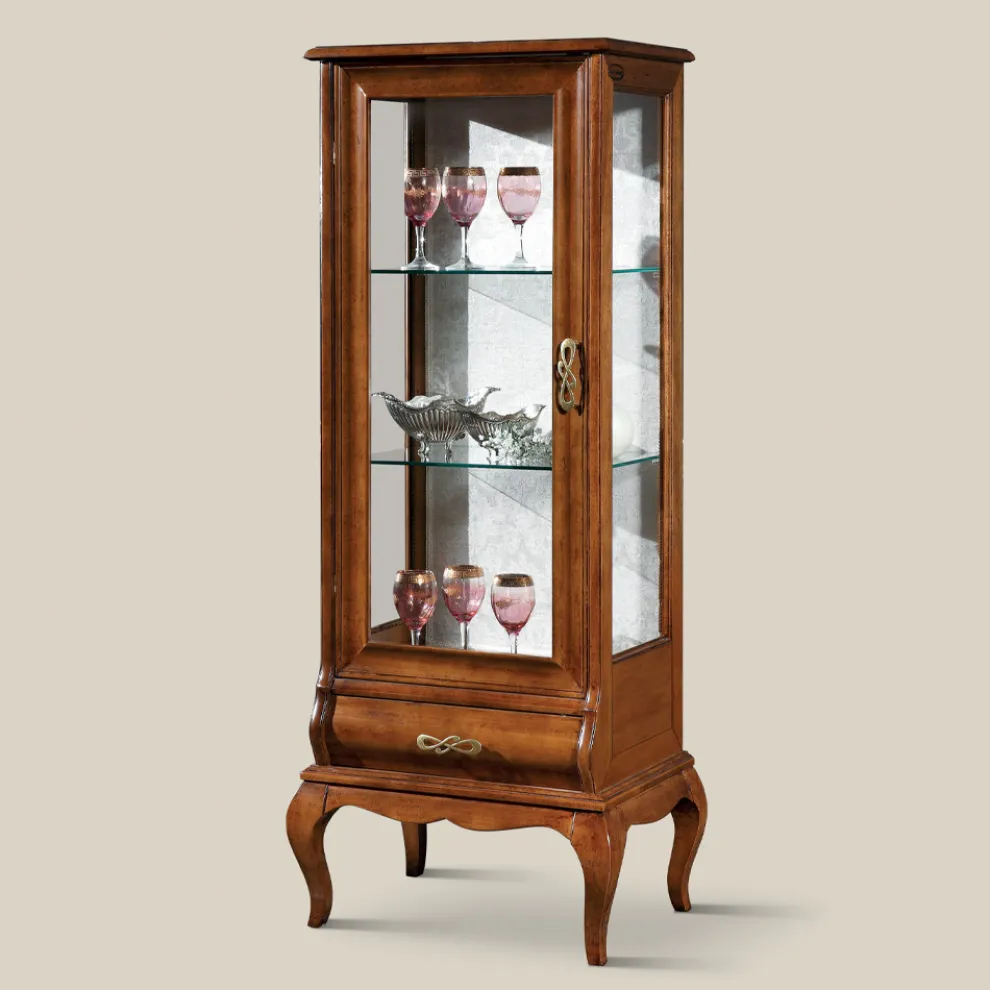 Luxuriöse Wohnzimmervitrine aus klassischem Walnussholz Made in Italy – Hastings