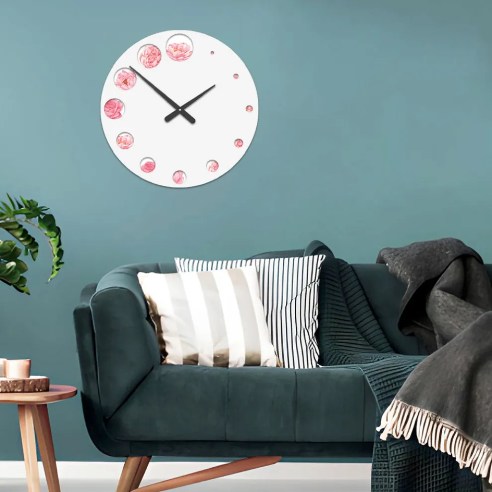 Holzuhr mit Kamelienblütendruck, hergestellt in Italien – Indien