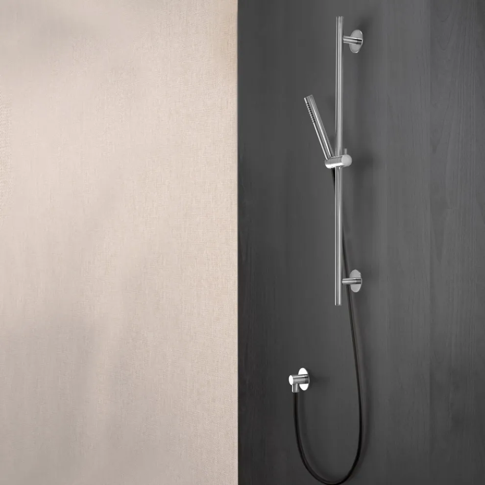 Minimalistischer Wasserhahn und Steckdose aus Edelstahl AISI 316L - Klauen