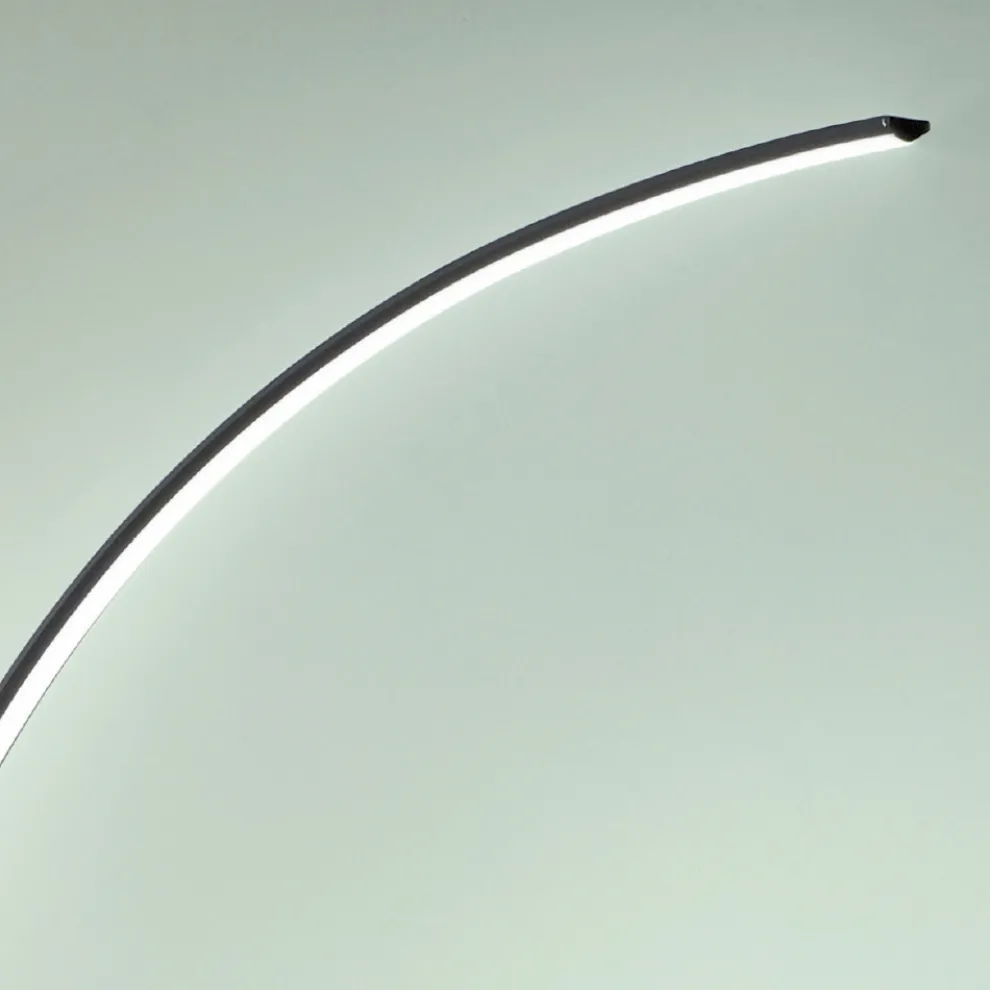 Moderne dimmbare LED-Stehlampe aus schwarzem, goldenem oder weißem Metall - Gondola