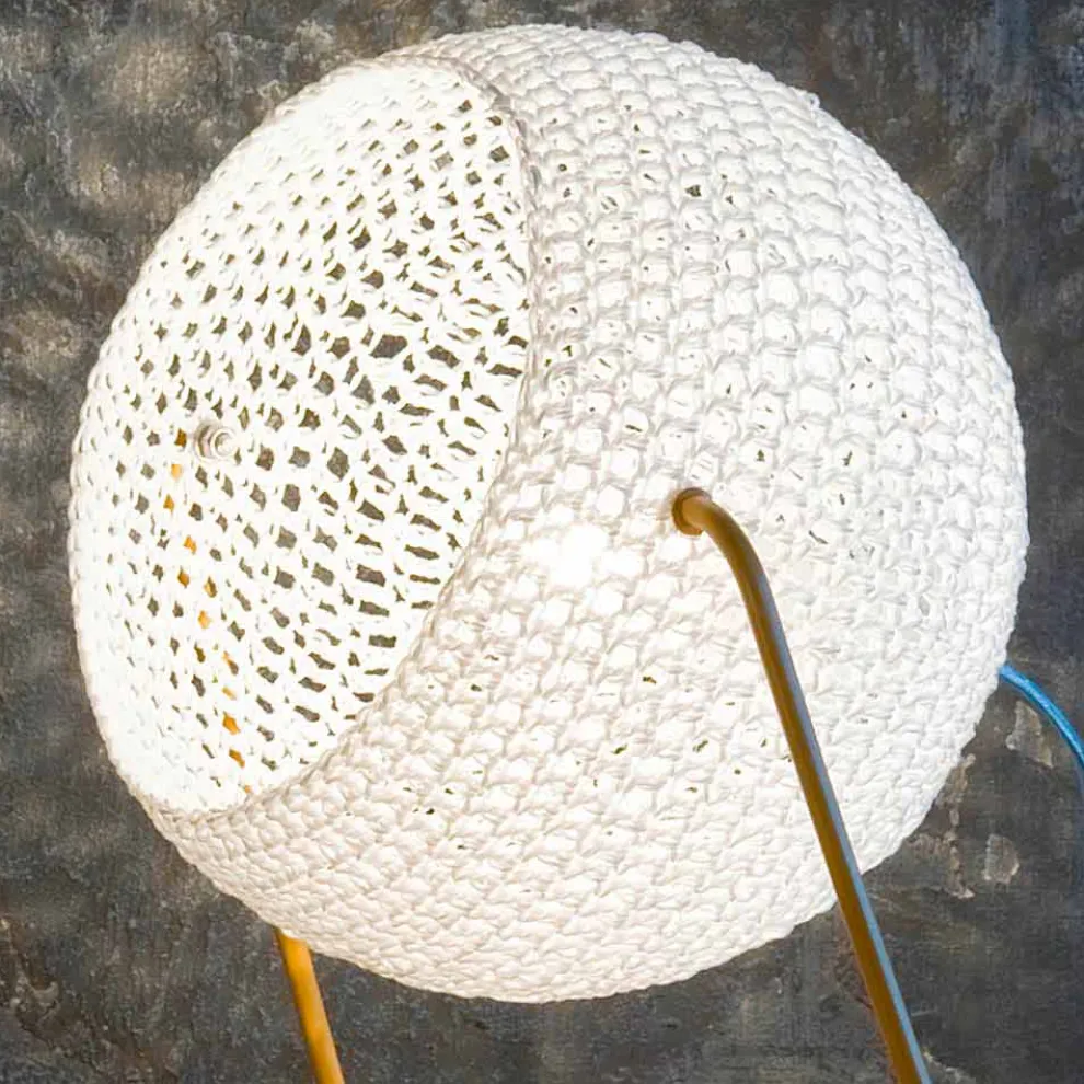 Moderne Tischlampe In-es.artdesign Handgefertigte T1-Textur aus Baumwolle