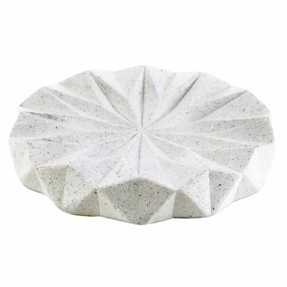 Moderner Badezimmerzubehörsatz hergestellt mit weißem Harz Levice