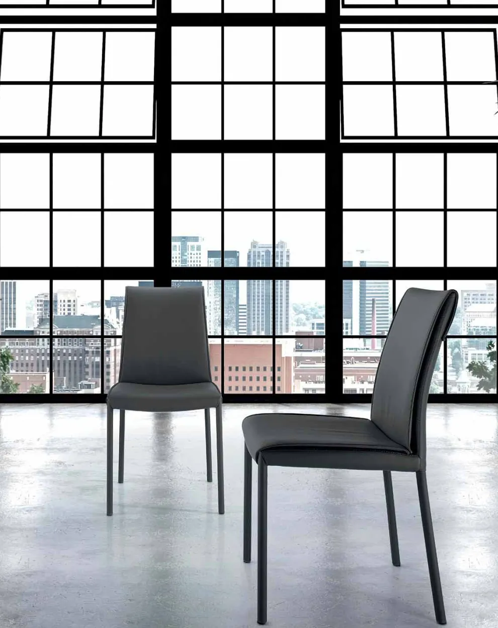 Moderner gepolsterter und gepolsterter Wohnstuhl, hergestellt in Italien – Monnalisa