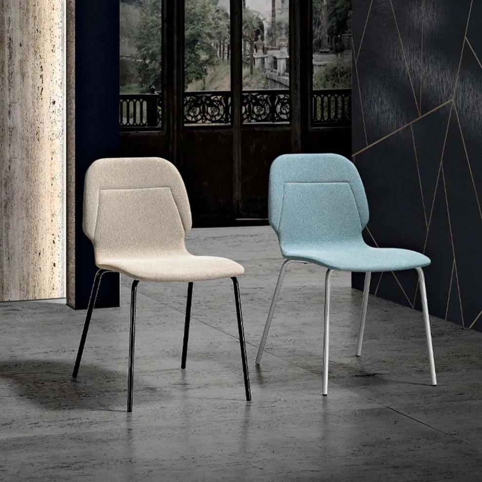 Moderner Monocoque-Stuhl aus farbenfrohem Designstoff – Patrick