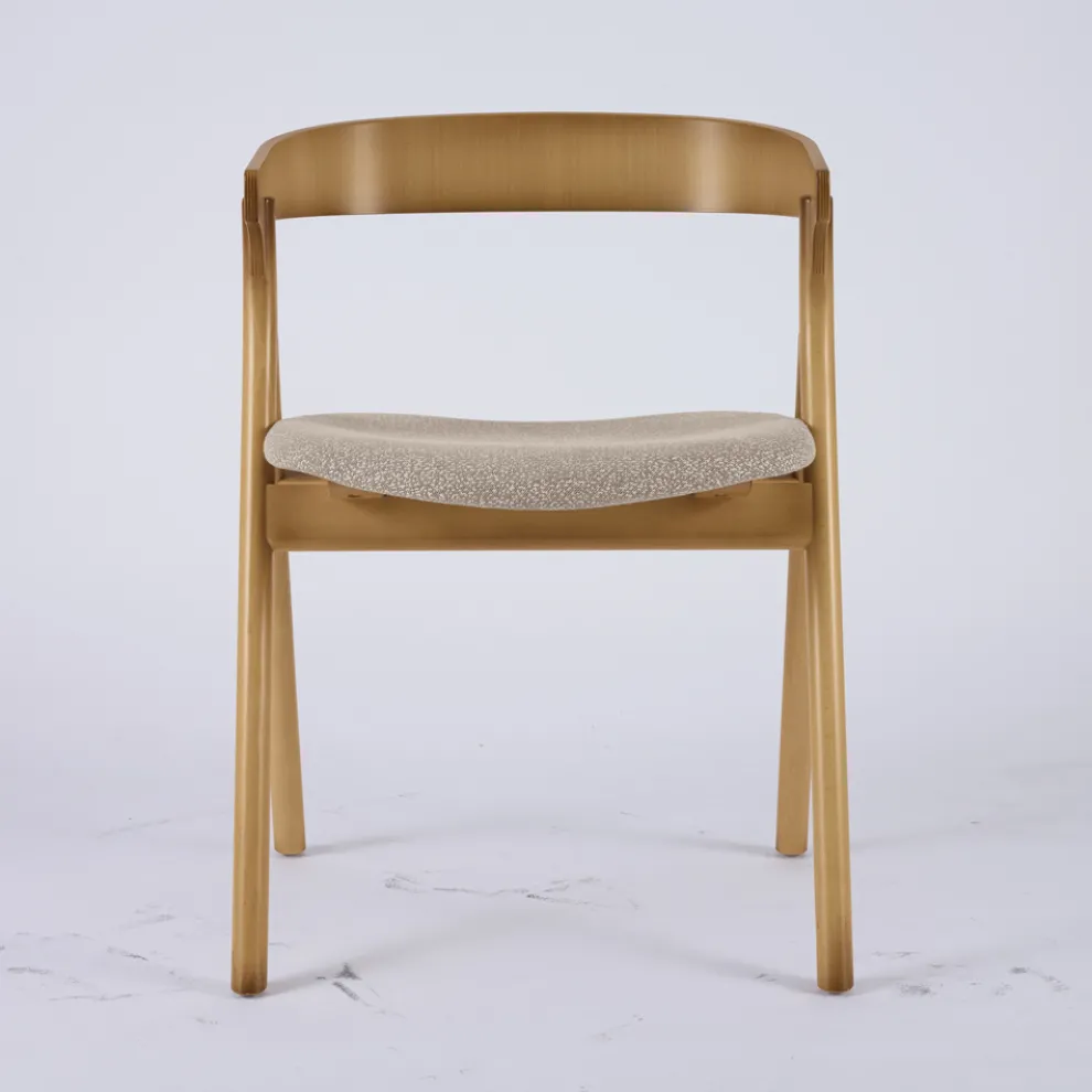 Moderner Wohnzimmerstuhl in verschiedenen Stoffen mit Holzschale - Wolter