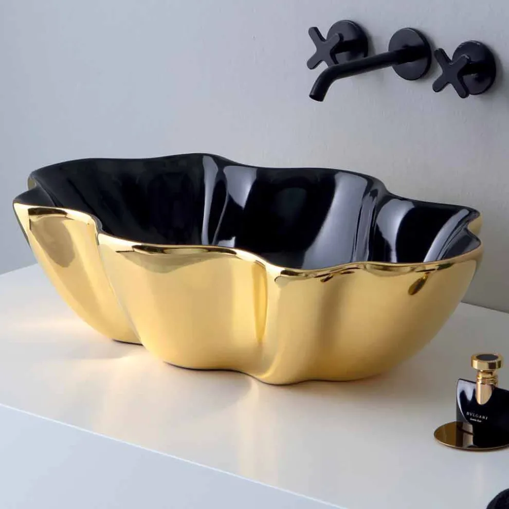 Modernes Aufsatzwaschbecken aus Gold und schwarzer Keramik aus italienischem Cubo