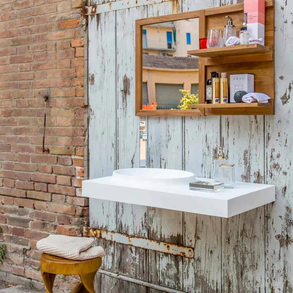 Modernes Badezimmer-Hängemöbelset aus massivem Brusson