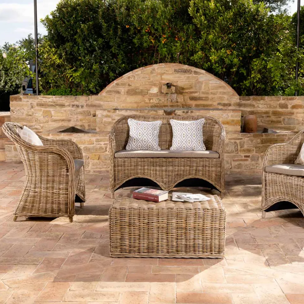 Outdoor-Lounge in grauem Kubù mit Sitzkissen - Nazgul