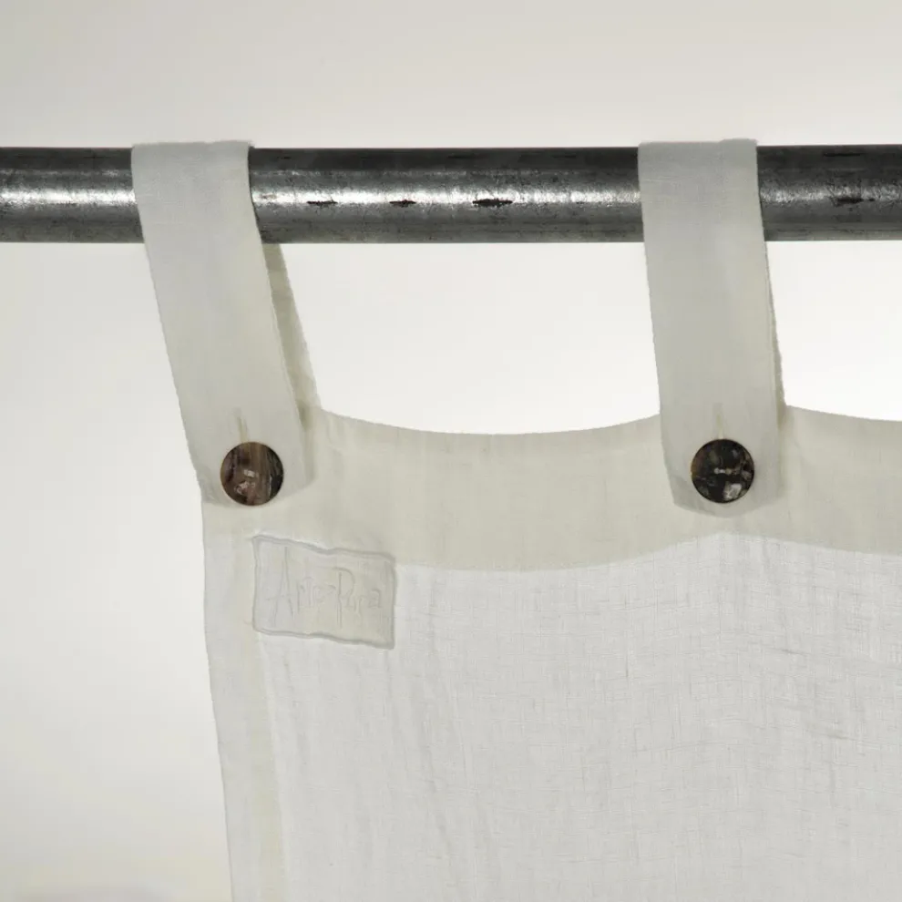 Weißer Leinenvorhang mit Knöpfen des Luxusdesigns - Geogeo