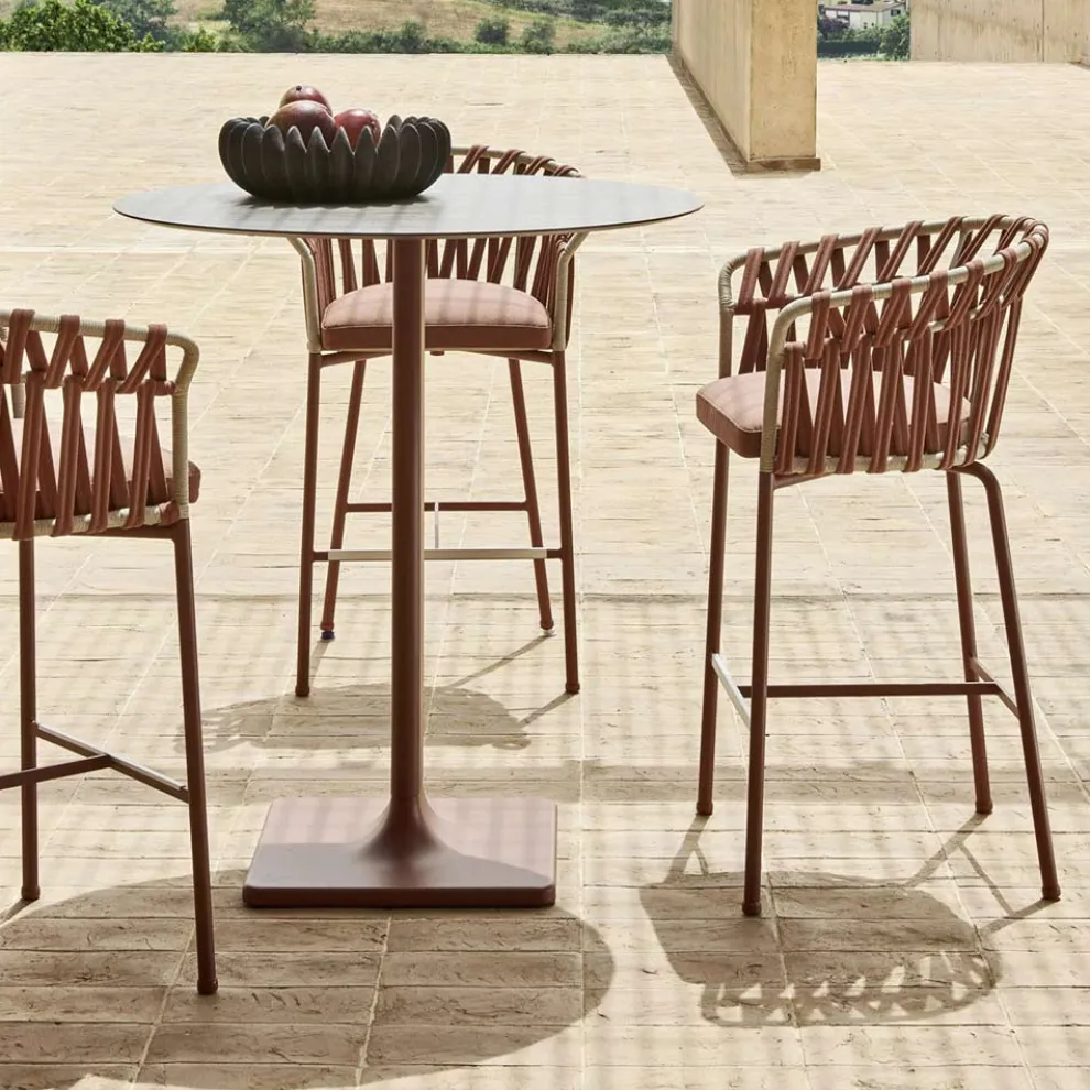 Outdoor Hocker aus Aluminium Made in Italy - Emmacross von Varaschin