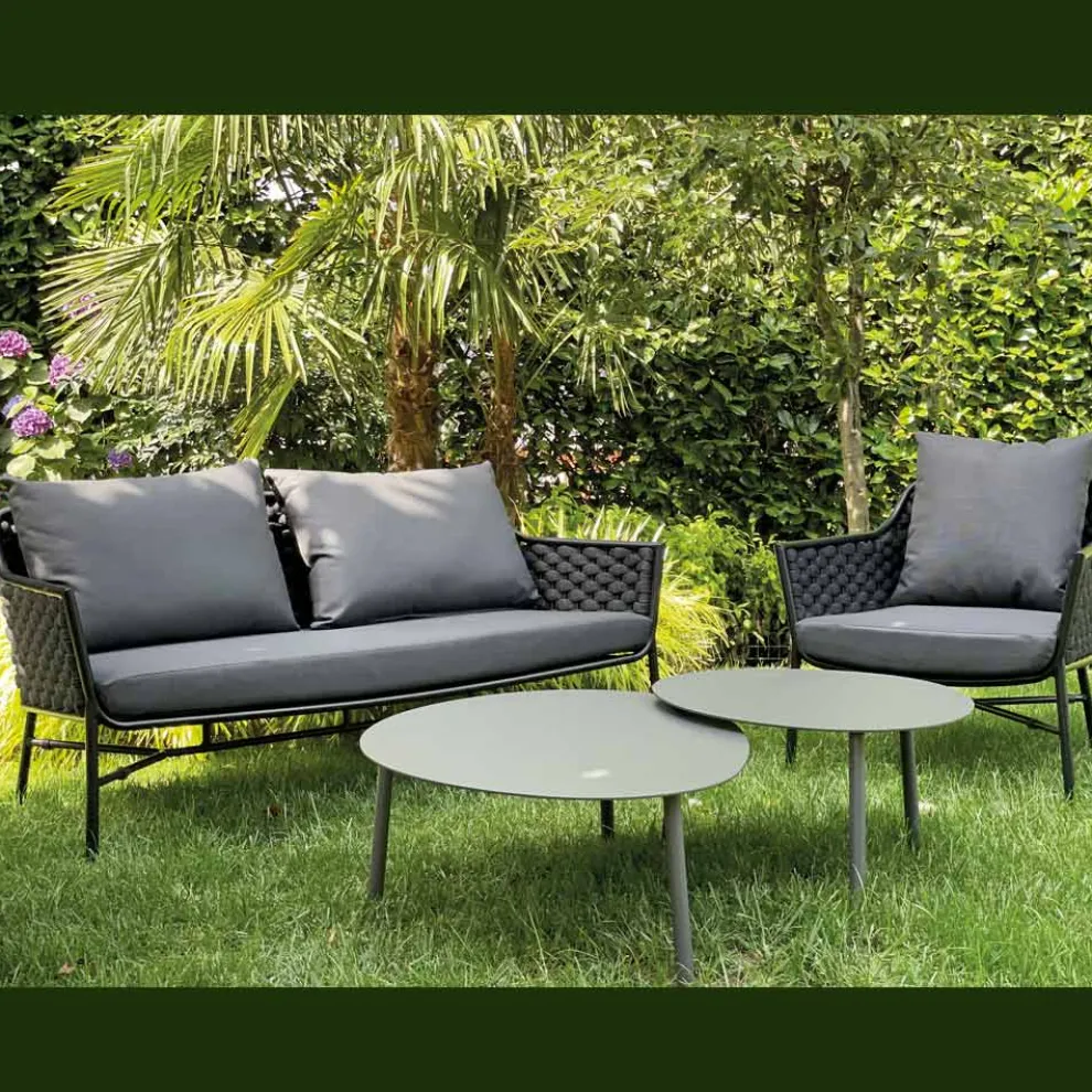 Wohnzimmer bestehend aus Sofa, Sesseln und 2 Couchtischen aus Aluminium - Yuma