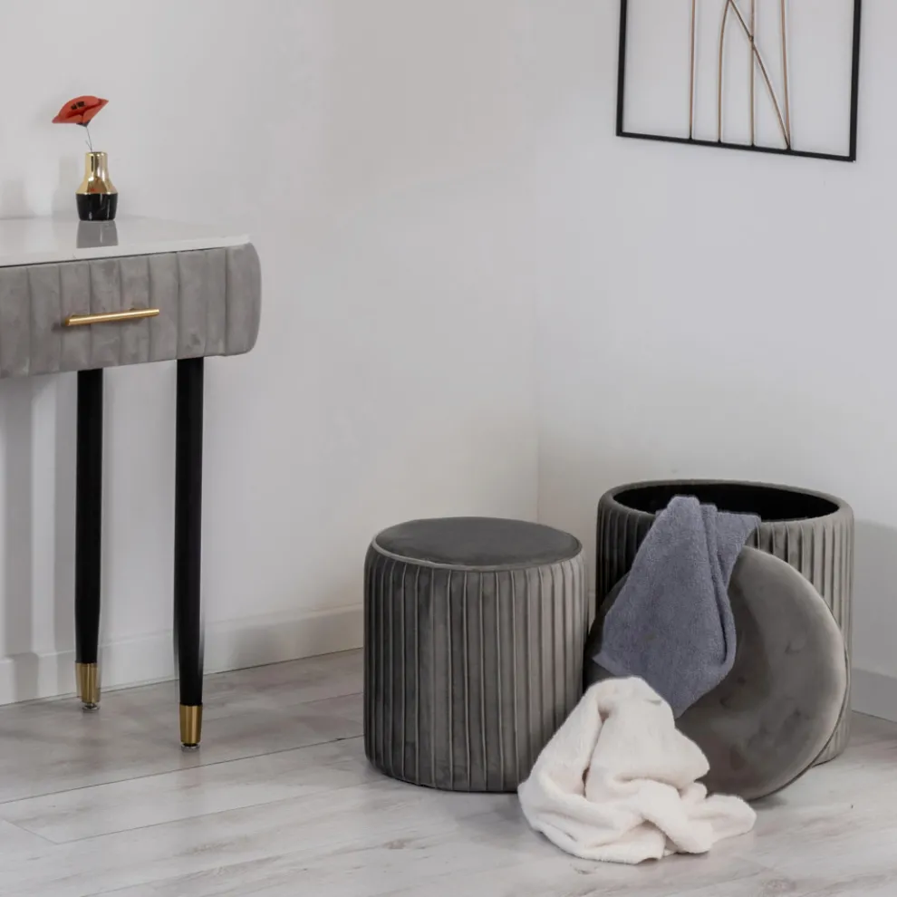 Paar Wohnzimmerhocker mit Behälter aus farbigem Samt - Salema