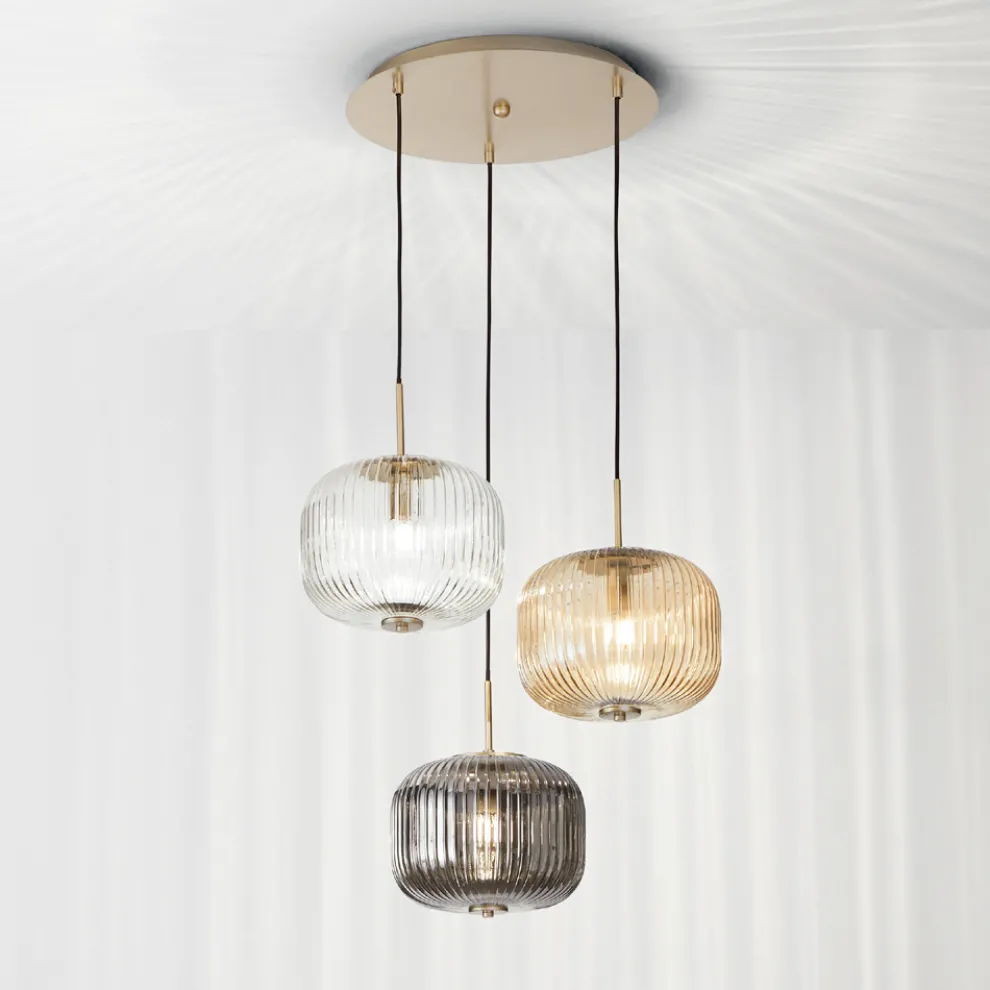 Pendelleuchte 3 Lichter aus farbigem mundgeblasenem Glas und Metall - Trissa