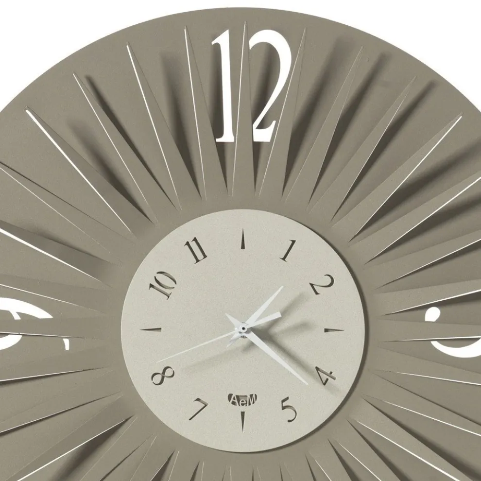 Runde Wanduhr in Eisen dreidimensionales Design 2 Farben - Heco