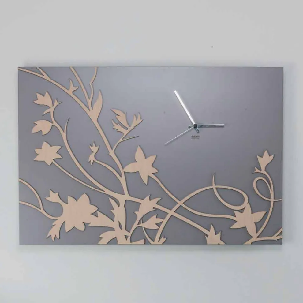 Moderne graue Wanduhr mit rechteckigem Design aus verziertem Holz - Gallium