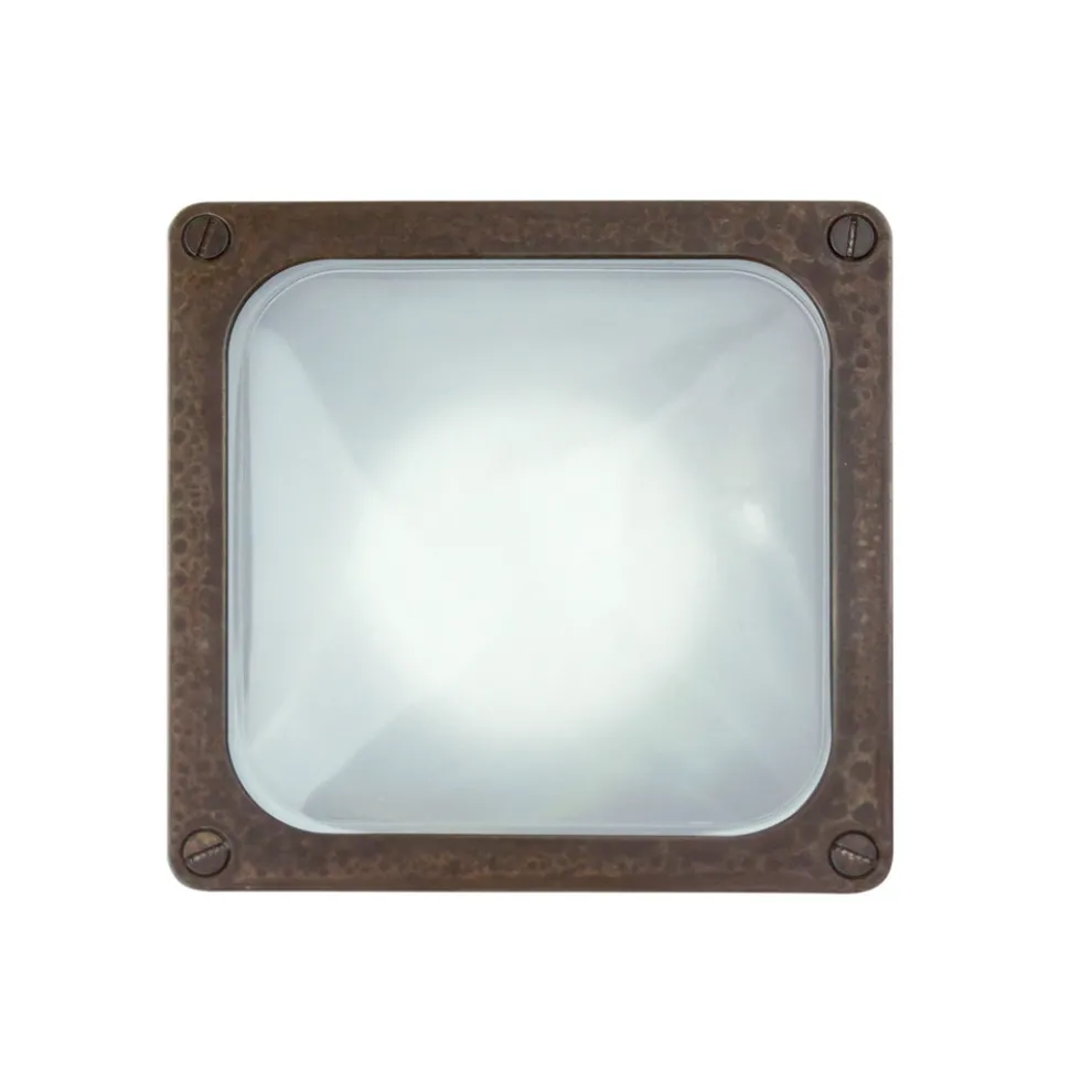 Quadratische Wandleuchte aus Messing mit optionalem Detail – Boot