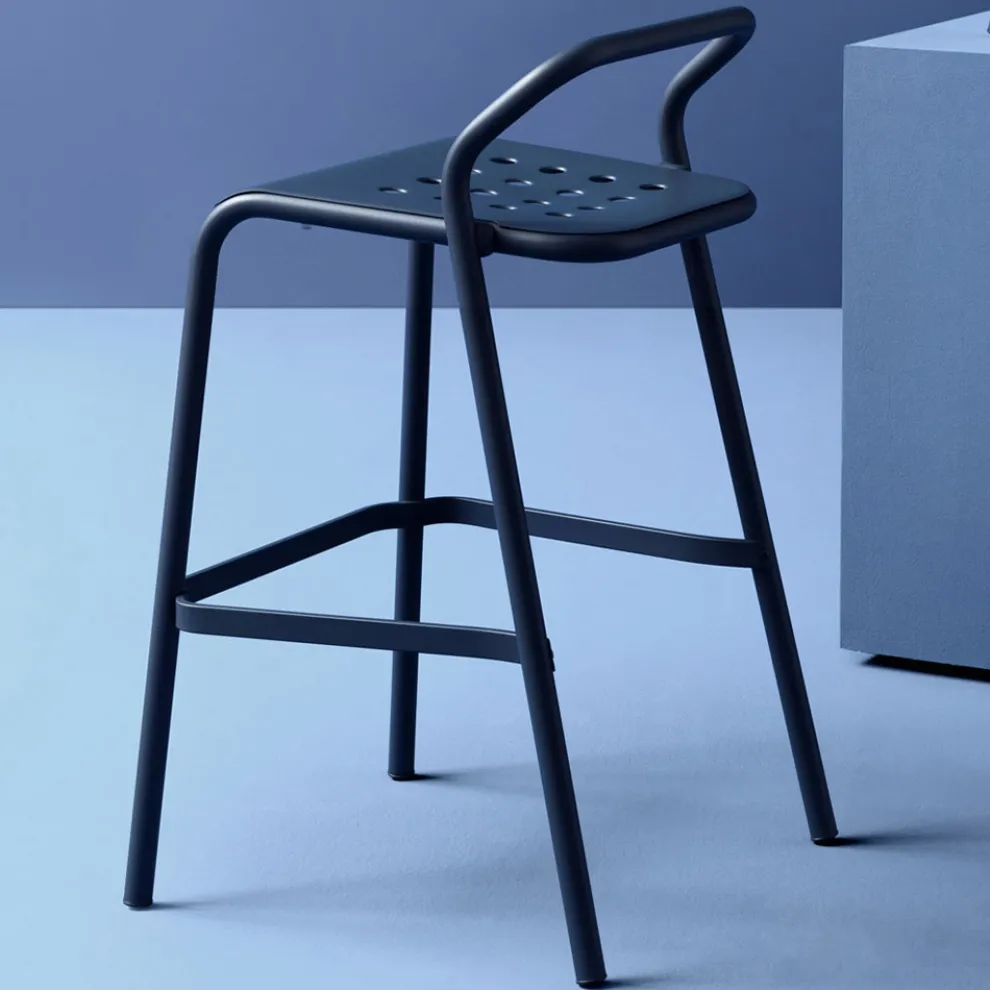 Gartenhocker Aluminiumschale Made in Italy - Noss by Varaschin