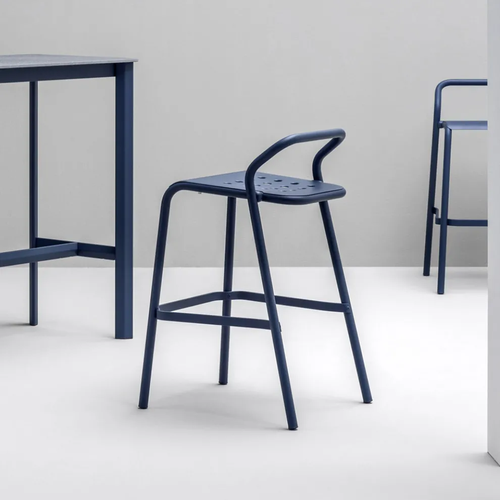 Gartenhocker Aluminiumschale Made in Italy - Noss by Varaschin