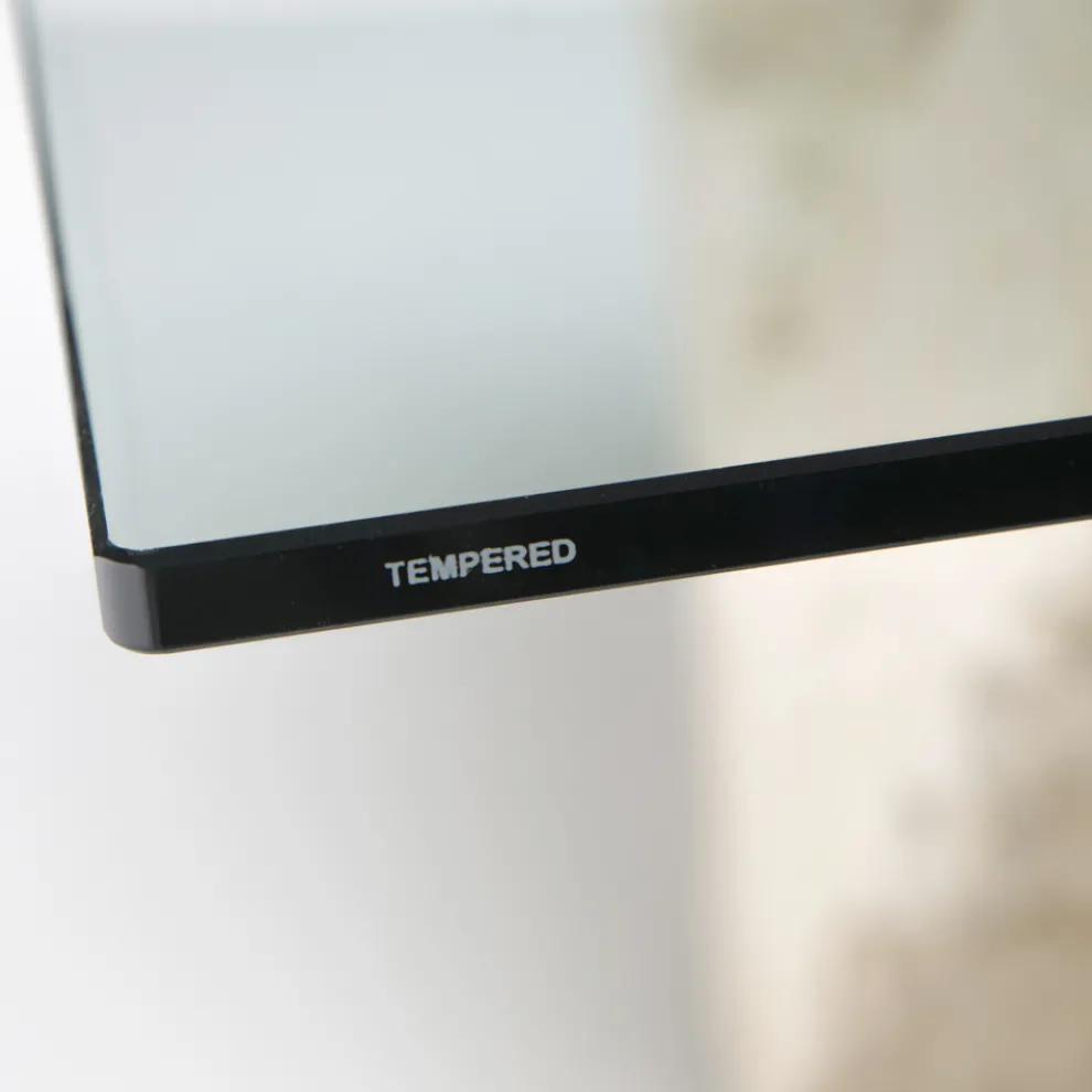 Rechteckiger Couchtisch mit Sockel aus weißem Fossilstein – Gardenia