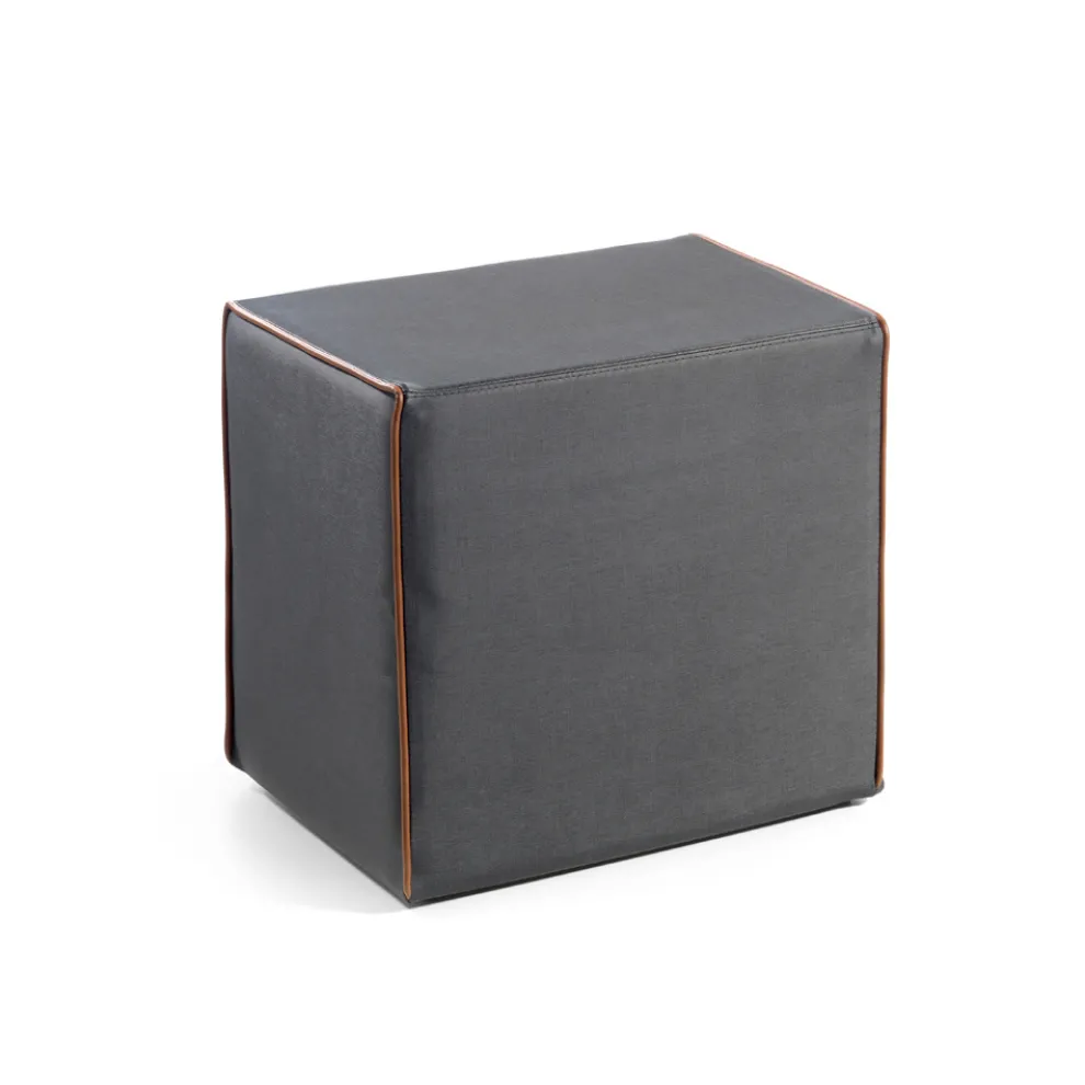 Rechteckiger gepolsterter Pouf aus Stoff und kontrastierender Kante, hergestellt in Italien – Boreale