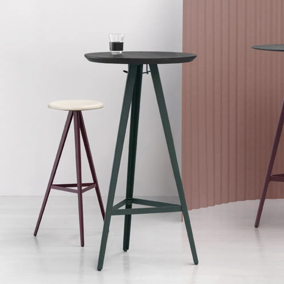 Runder Couchtisch aus massiver Esche mit Metallbasis Made in Italy - Ulma