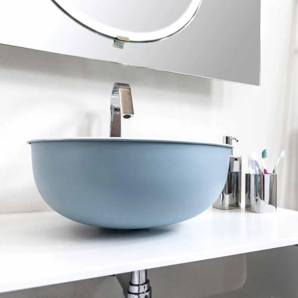 Rundes Aufsatzwaschbecken aus emailliertem Metall in Weiß und Himmelblau - Sky