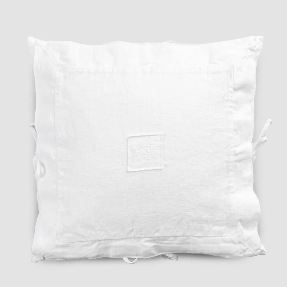 Quadratischer Kissenbezug aus schwerem weißem Leinen und Schnürsenkel Made in Italy - Matero