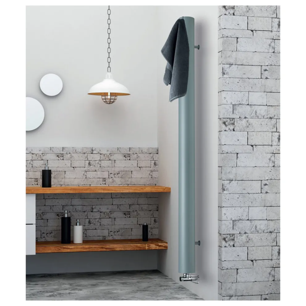 Sanitärheizkörper bestehend aus einem Aluminiumrohr, hergestellt in Italien – Pandoro