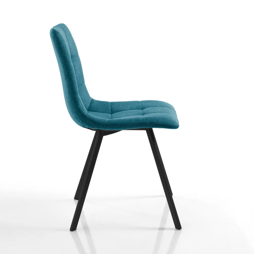 Set aus 4 gepolsterten und mit Stoff gepolsterten Esszimmerstühlen – Chimera