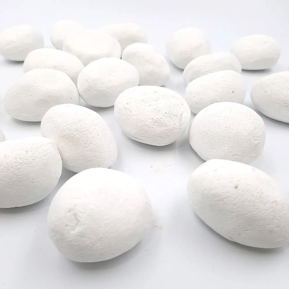 Set mit 24 Kieselsteinen aus feuerfestem Gips für die Dekoration von Biokaminen – Smeily