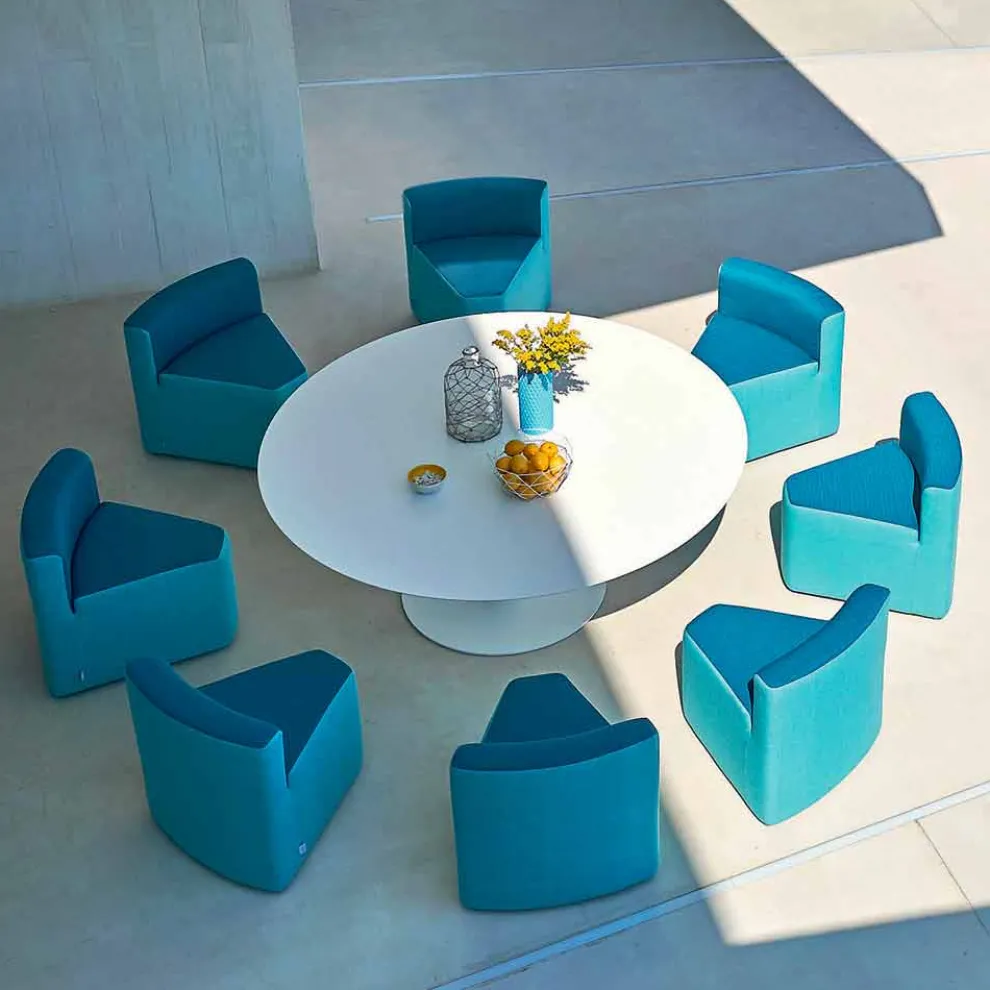 In&out Gartentisch + 8 Loungestühle Varaschin Big