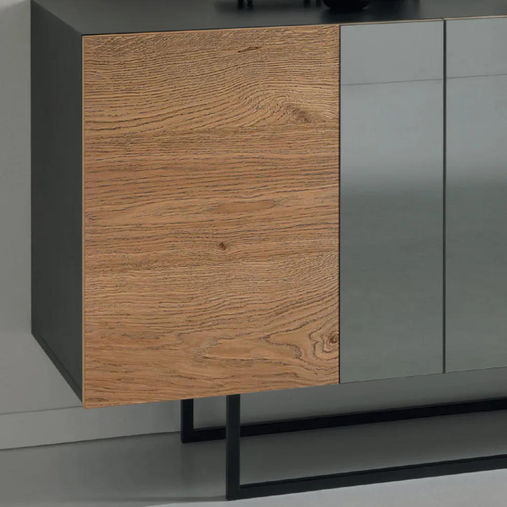 Sideboard aus Melamin mit 3 Eichentüren und Spiegel Made in Italy - Romina