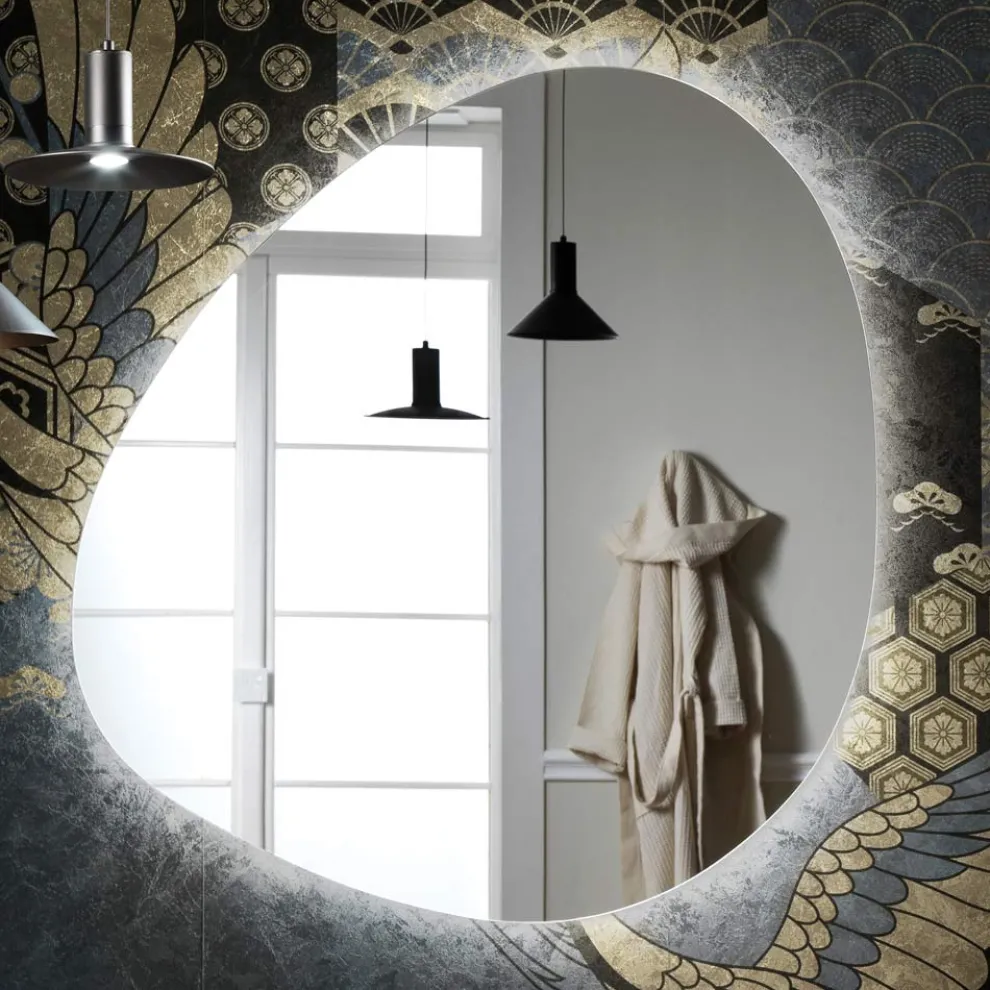 Spiegel mit umschaltbarer LED-Hintergrundbeleuchtung, hergestellt in Italien – Talk