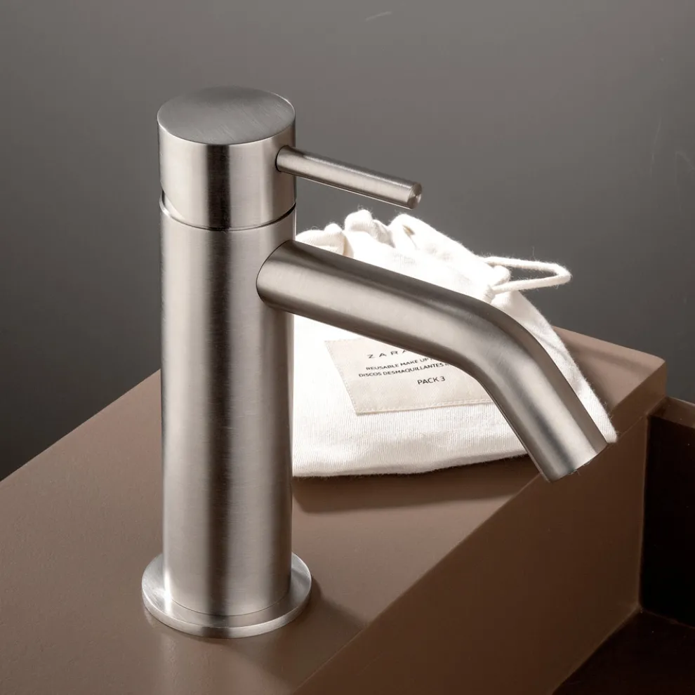 Spültisch-Mischbatterie aus Edelstahl AISI 316L ohne Ablaufgarnitur - Artigli