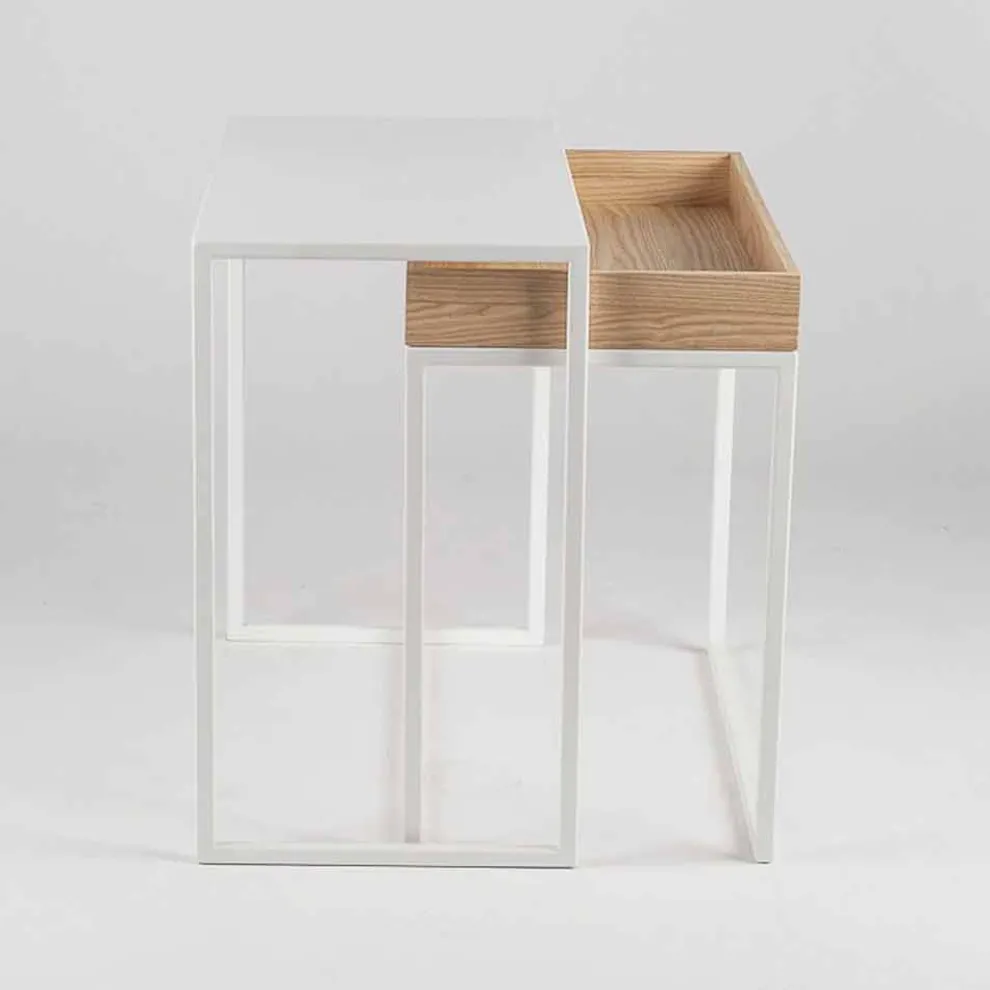 Stahl Couchtisch mit Aschenbecher Made in Italy - Spitze