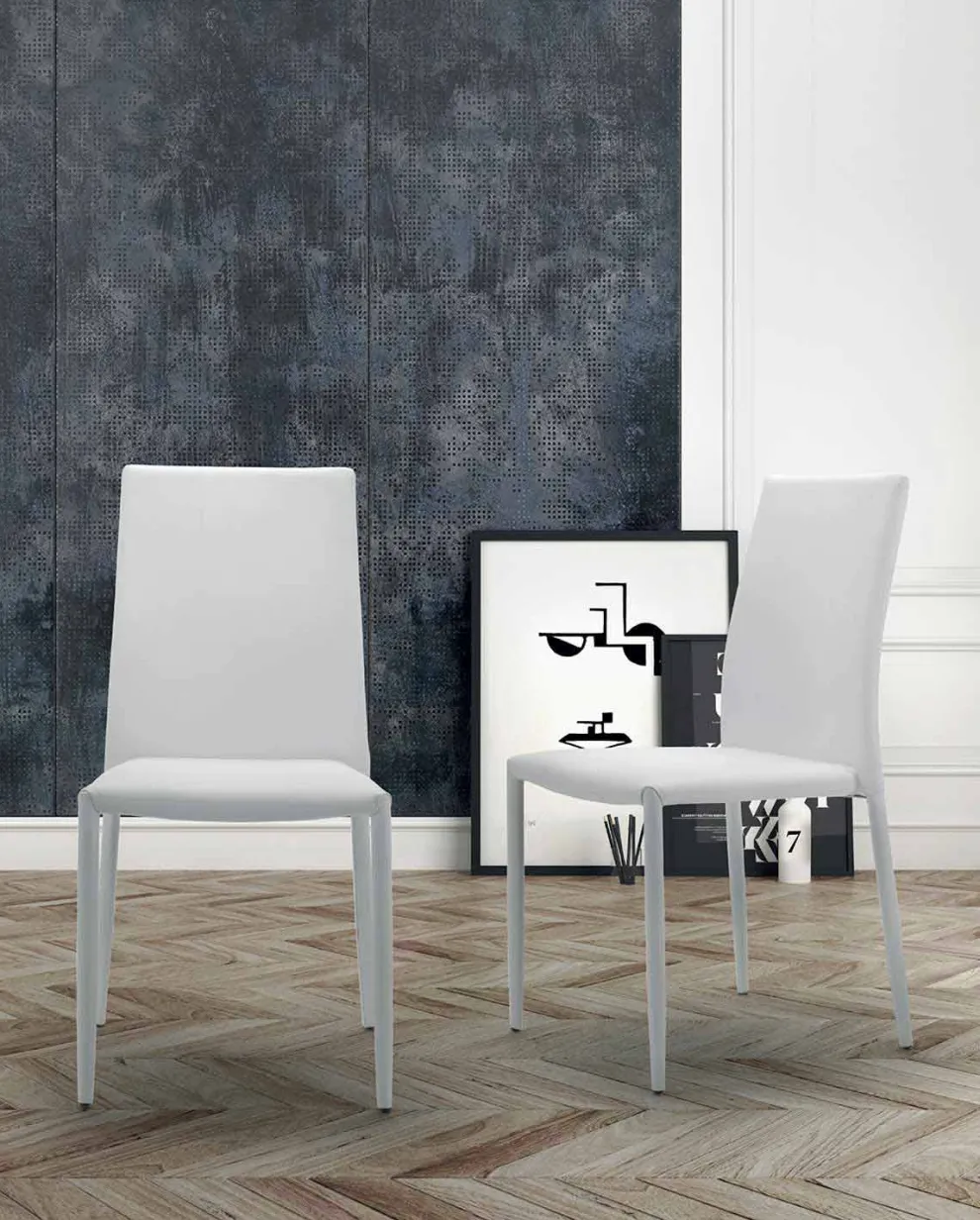 Stapelbarer Wohnzimmerstuhl, gepolstert und gepolstert mit Öko-Leder – Monamour