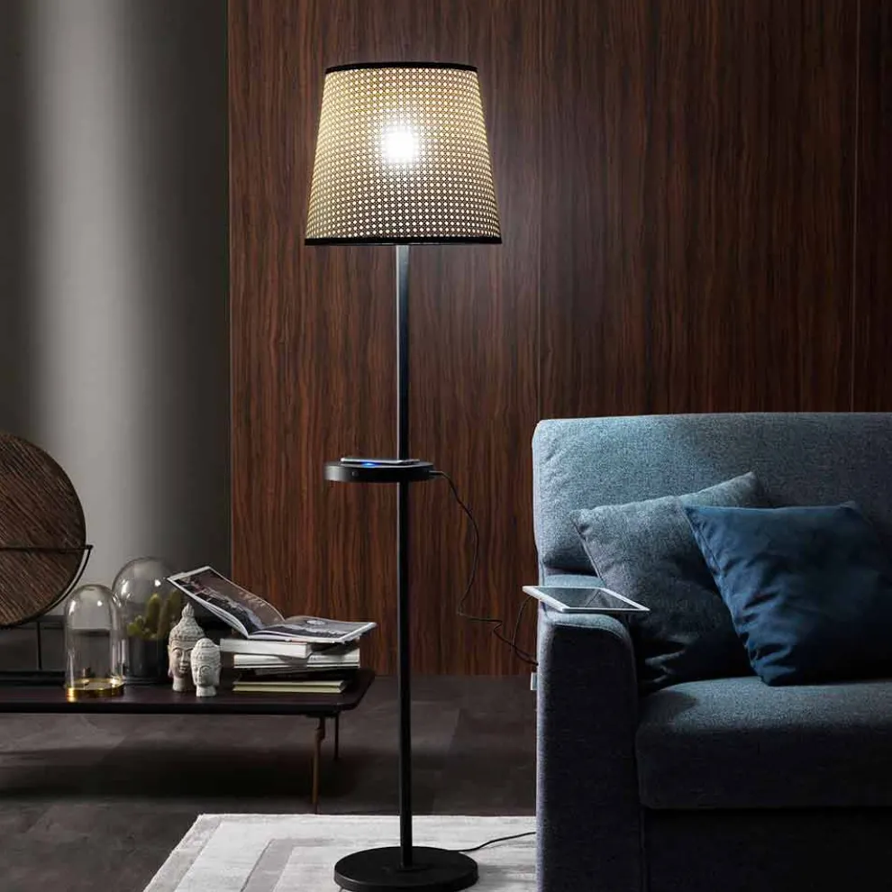 Stehlampe aus Black Metal und Rattan mit Regal Made in Italy - Livia