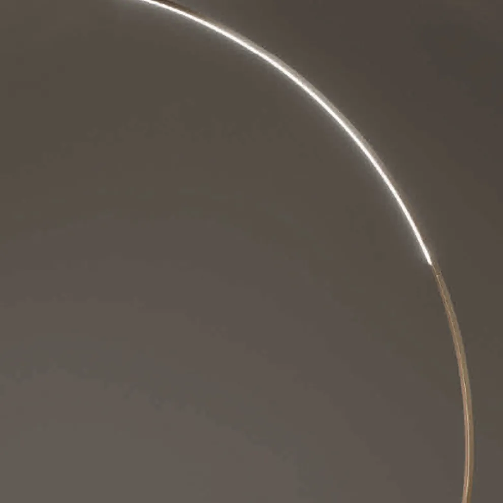 Stehlampe aus lackiertem Metall mit dimmbarem LED-Licht – Eukalyptus