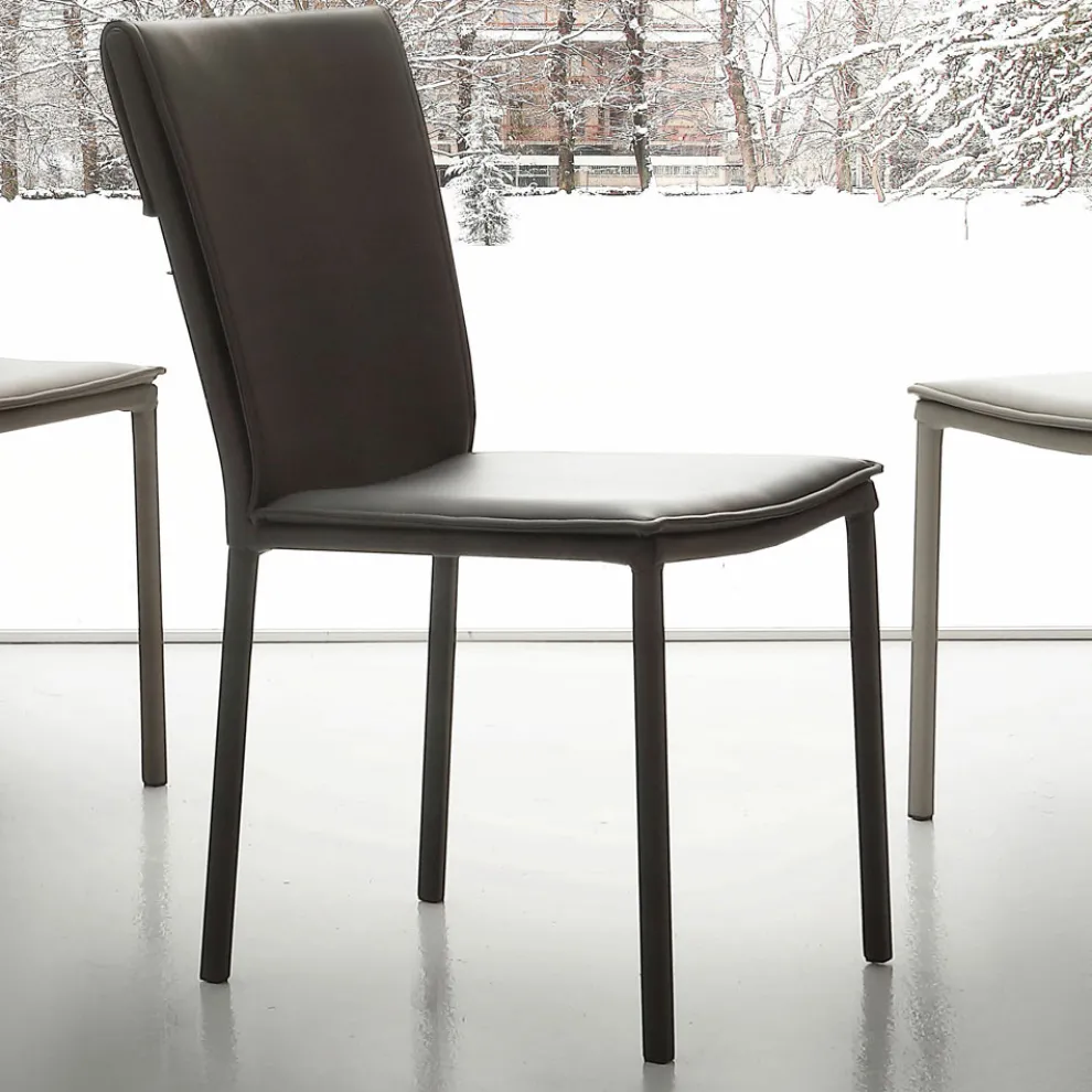 Stuhl aus Kunstleder in modernem Design Lappola