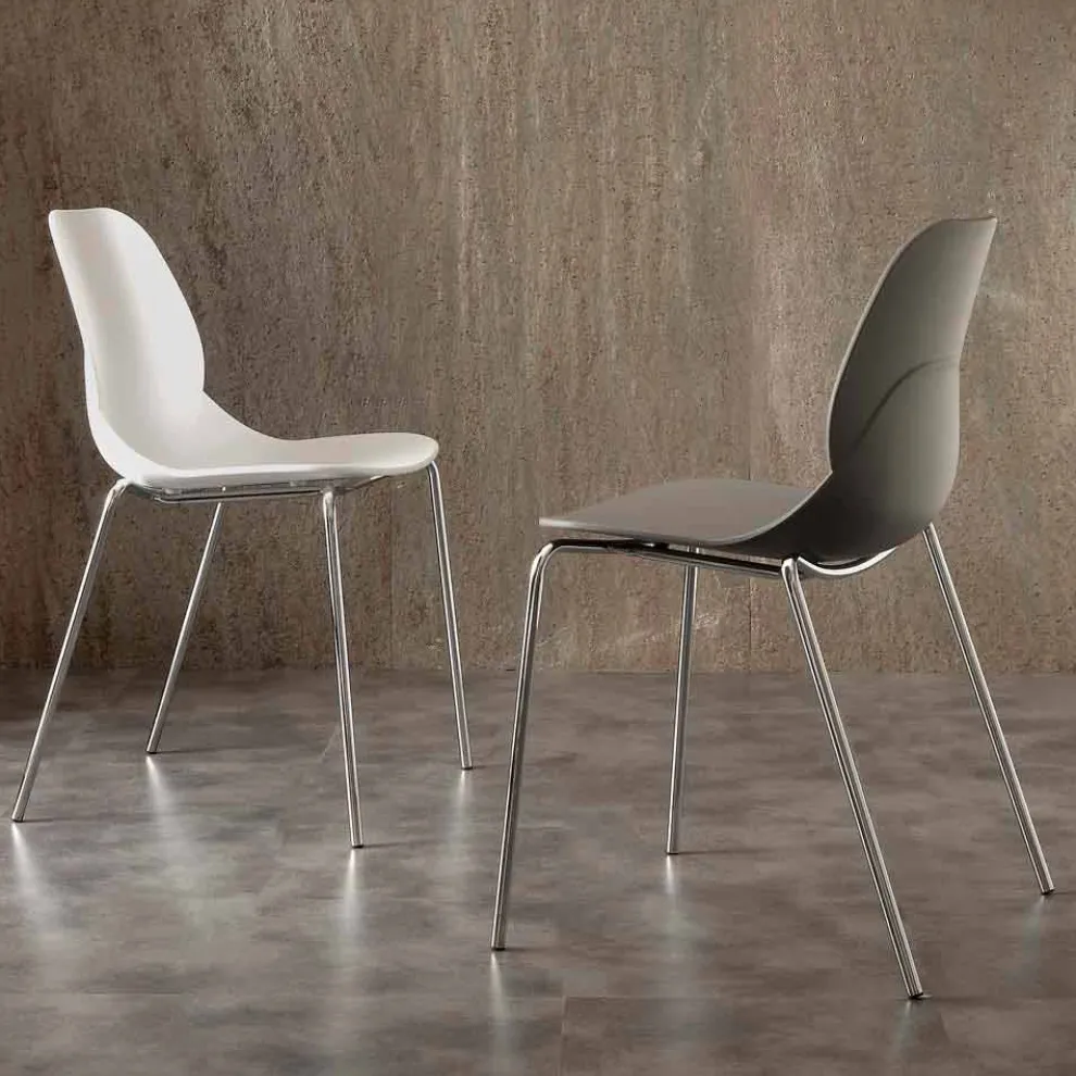 Stuhl aus Polypropylen mit verchromten Beinen Liceta