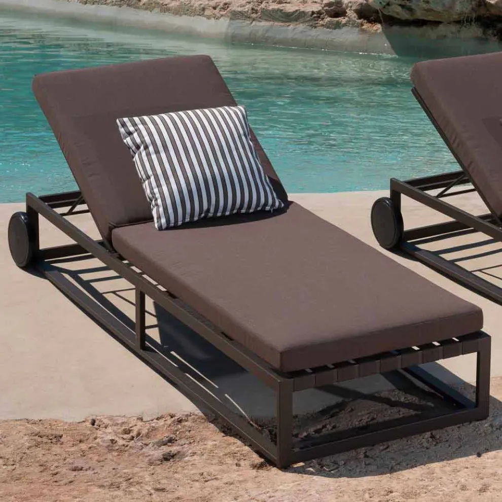 Gartensonnenliege aus Aluminium, Rädern und liegender Rückenlehne - Julie