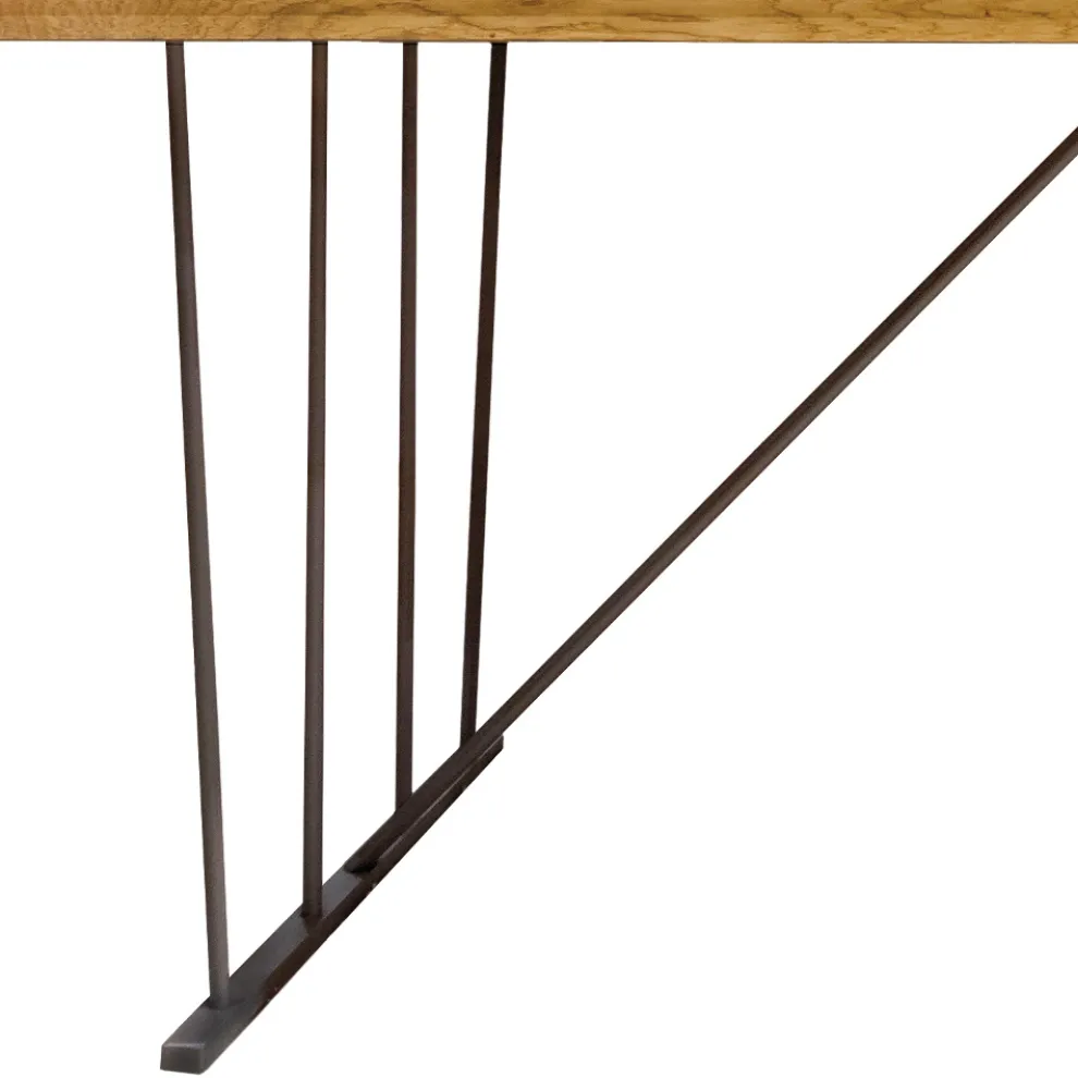 Tisch aus furnierter Eiche und Metallbeine Made in Italy - Consuelo