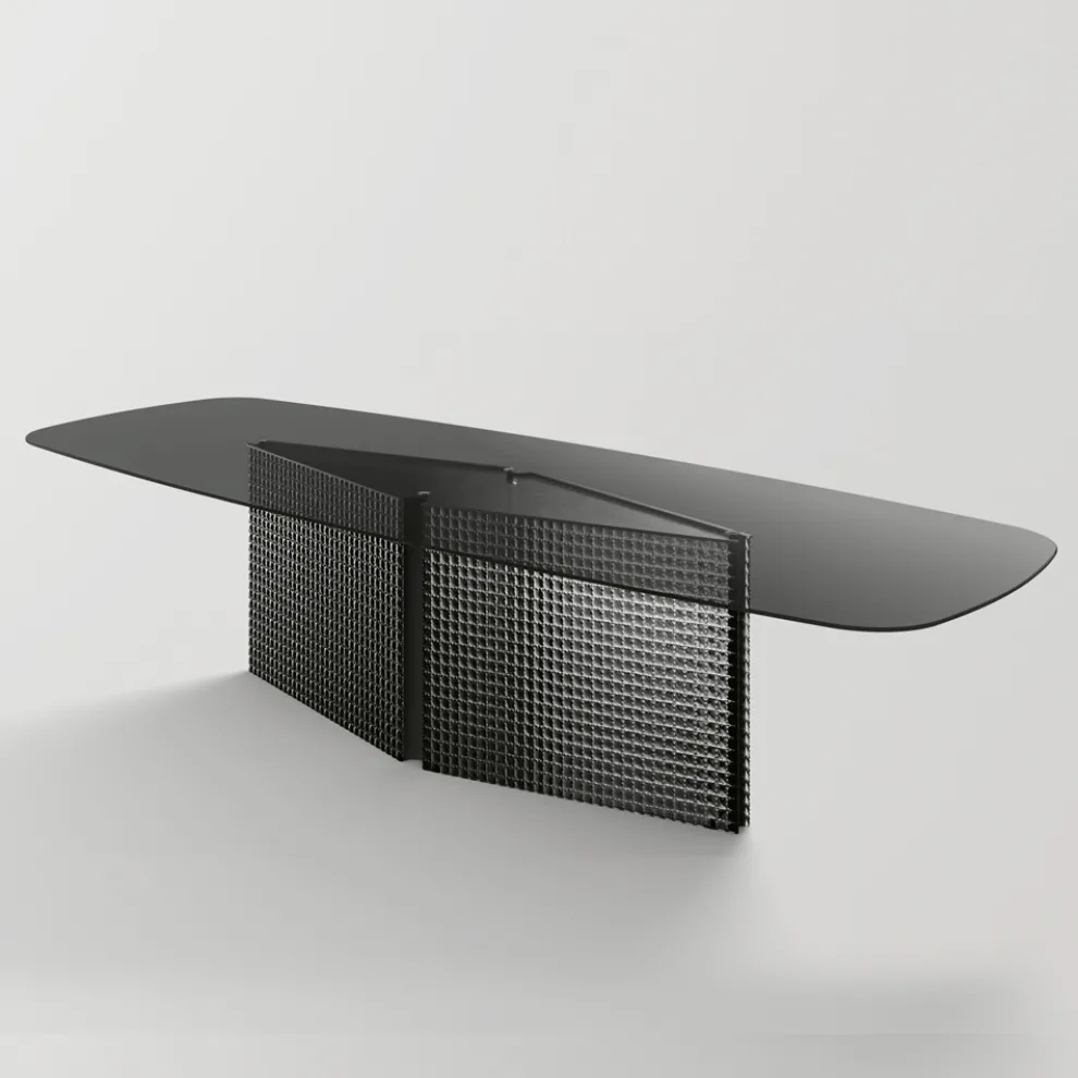 Tisch mit geformter Glasplatte und Untergestell aus geschmolzenem Glas und Metall - Foglietto