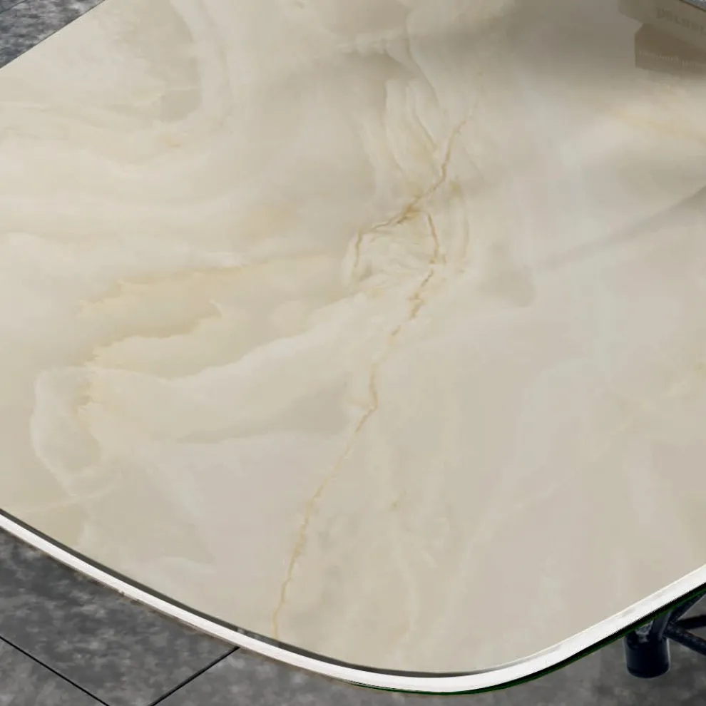 Tisch mit tonnenförmiger Keramikplatte und Stahlsockel Made in Italy - Ezzellino