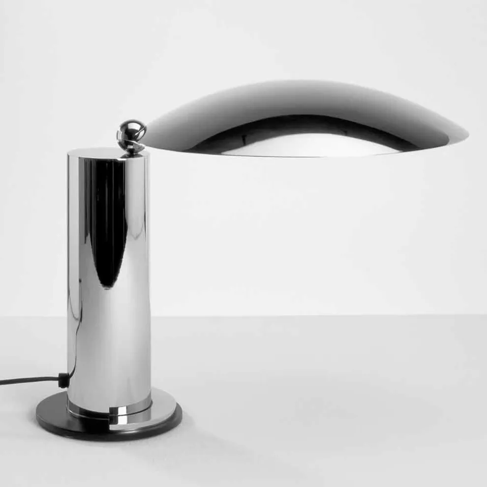 Tischlampe aus Chrom oder schwarzem Metall mit LED Made in Italy - Orlando