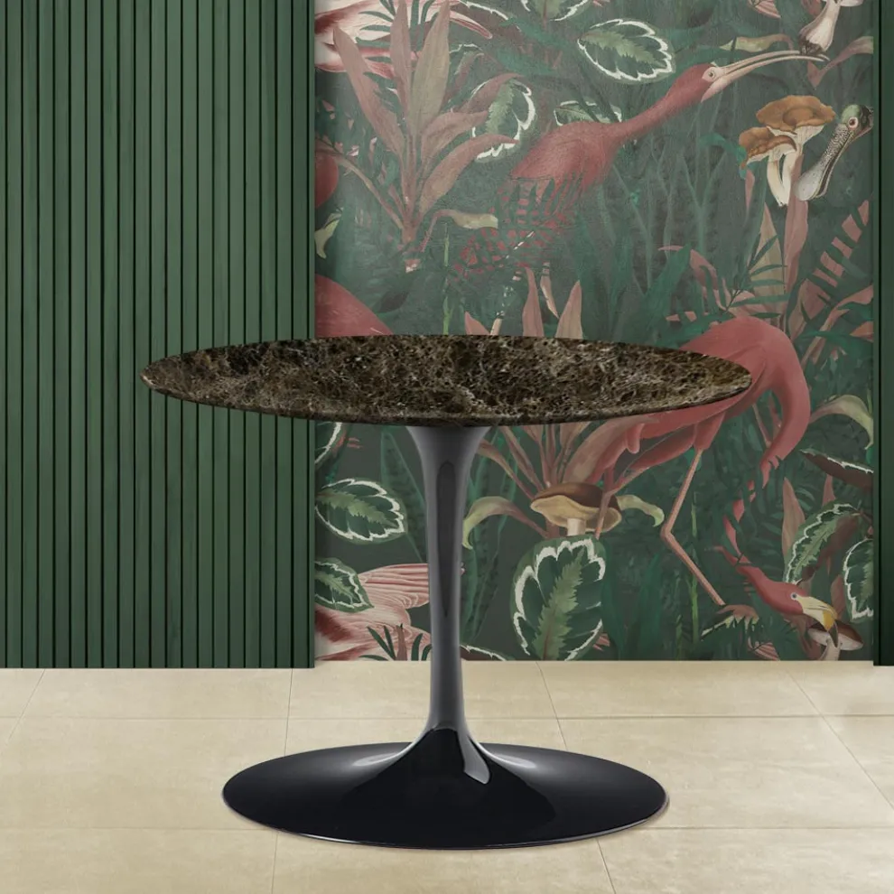 Tulip Eero Saarinen H 39 Couchtisch mit ovaler Platte aus dunklem Emperador-Marmor – Scarlet