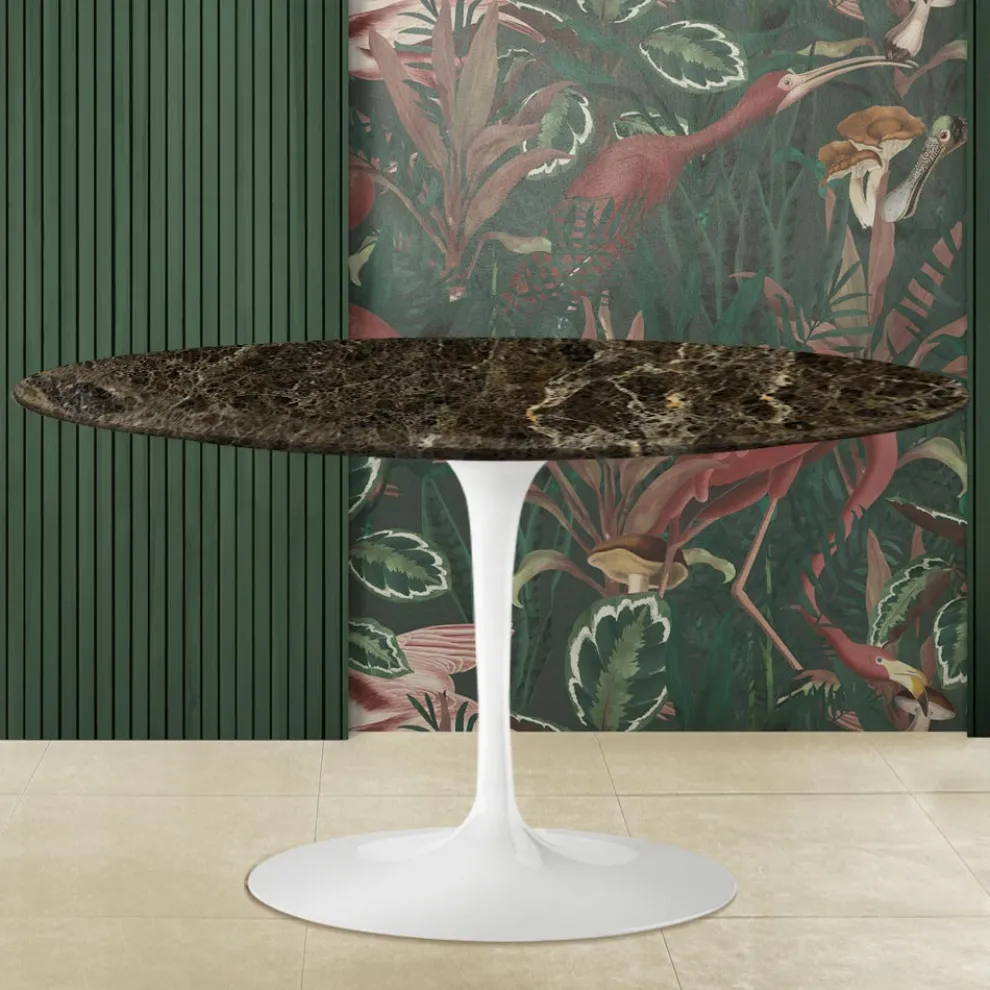 Tulip Eero Saarinen H 41 Ovaler Couchtisch aus dunklem Emperador-Marmor, hergestellt in Italien – Scarlet