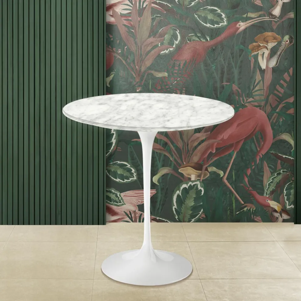 Tulip Eero Saarinen H 52 Runder Couchtisch aus Carrara-Marmor, hergestellt in Italien – Scarlet
